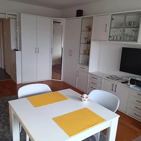 Zabel 5121 Lejlighed